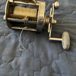 Shakespeare   Service  Vintage Fishing Reel