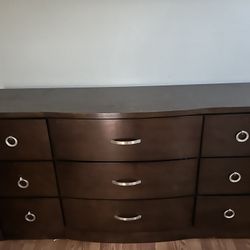 Beautiful Solid Cherry Wood Dresser, Mirror, Chest And Night Stand