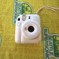 Polaroid Instax 