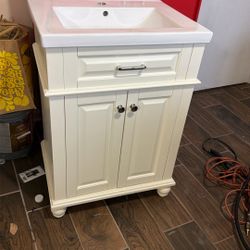 24 in. Single Sink White Bath Vanity Top