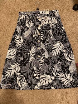 Beautiful skirt.  Size XL.
