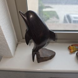 Dolphin statue from Mexico