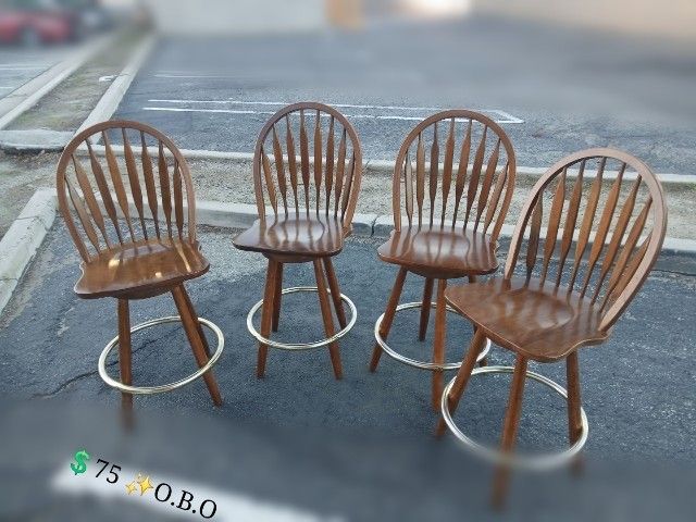 🪑 Set of 4 Wooden Swivel Bar Stools – $75 OBO