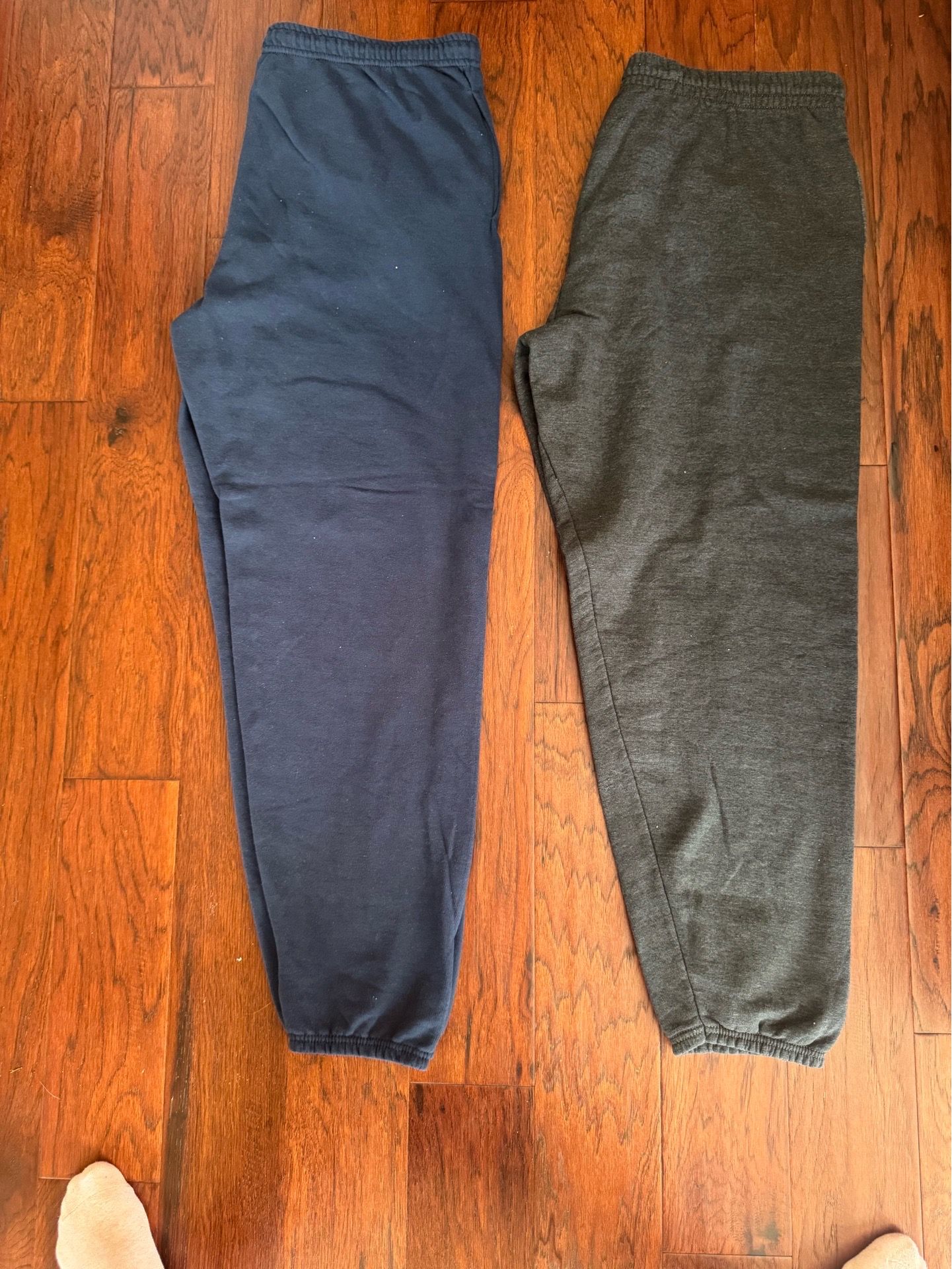Normal Chula 2 Men’s Sweatpants size XXL for Sale in Chula Vista, CA - OfferUp