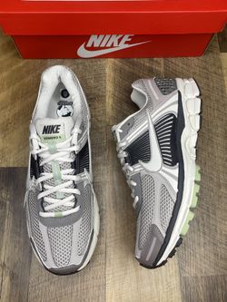 Nike Zoom Vomero 5 Runner Womens Exclusive 