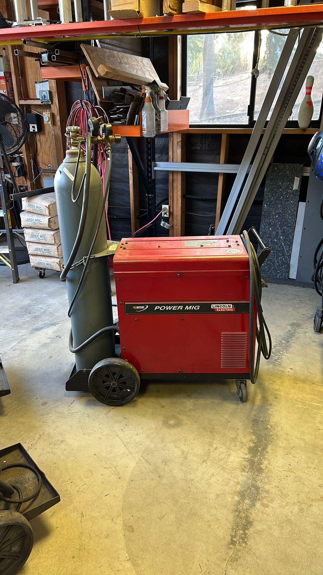 Lincoln Power MiG 200 Welder