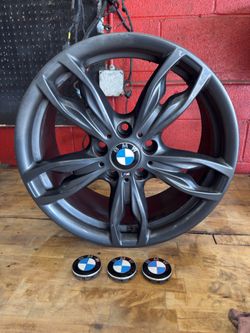 Set of OEM BMW 18 Inch Wheels