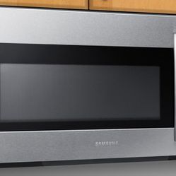 Samsung Microwave 1.8cu 1700 Watts 30 Inches Over The Range In Great Condition 