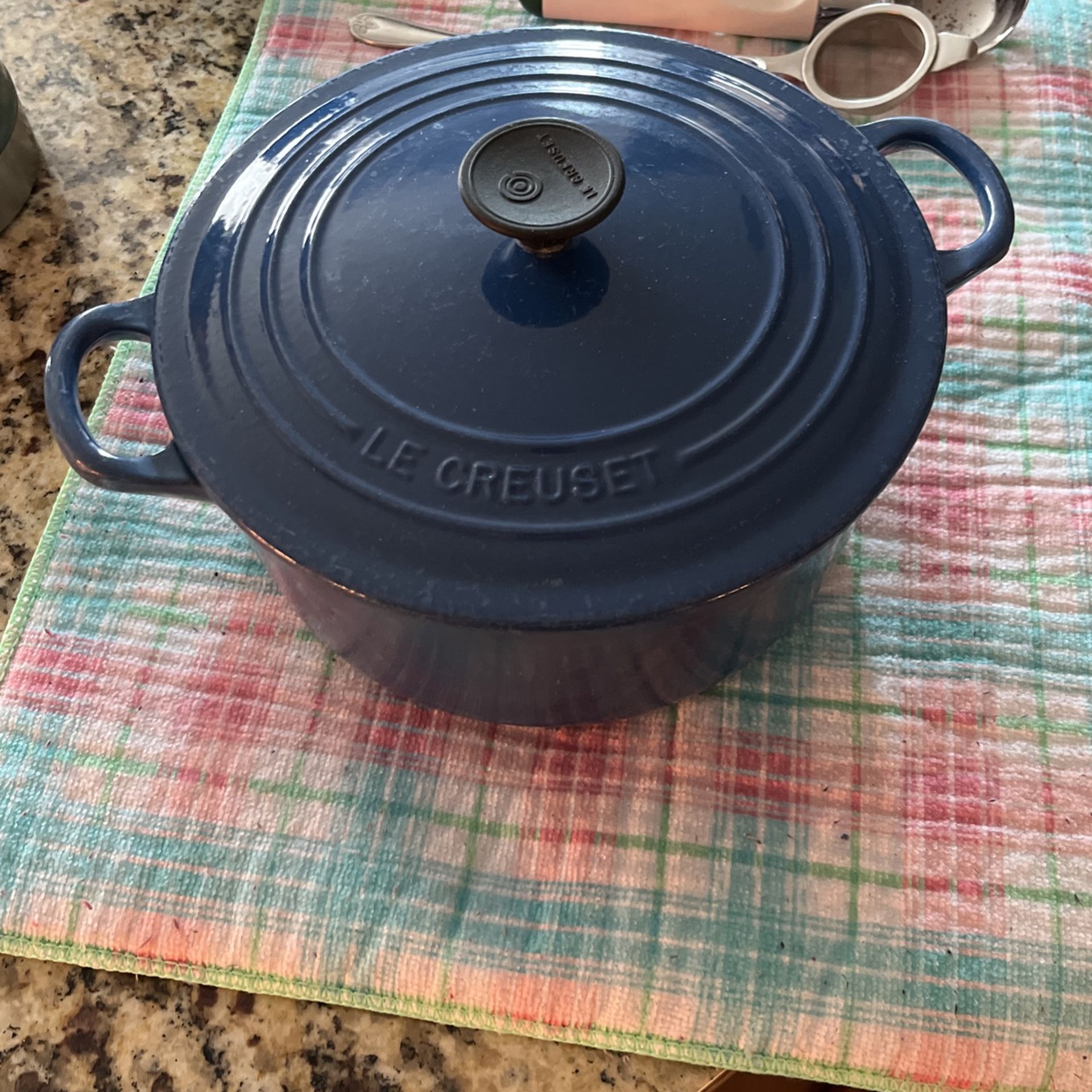 Le Creuset #22 Enameled Cast Iron Dutch Oven