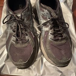 Men’s Black Cross Trainer Shoes Size 11