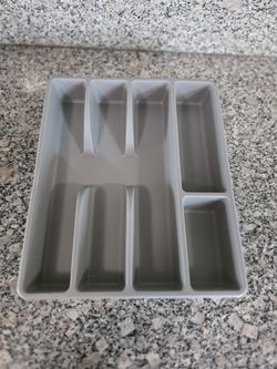 Flatware tray