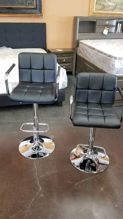 Black leather adjustable bar stools