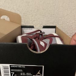 Jordan 1 Mid - Toddler Size 7C