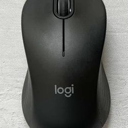 Logitech Signature M550L Full Size Bluetooth Wireless Mouse 