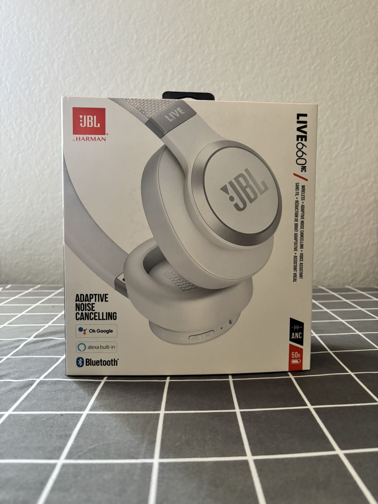 JBL Live 660 Wireless Headphones