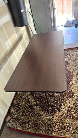 Foldable table