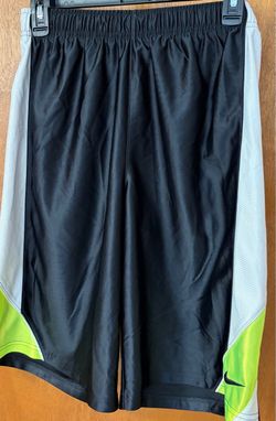 Men’s Size Large Nike Athletic Basketball Shorts