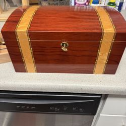 Large Humidor