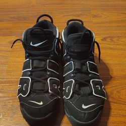 Nike Air More Uptempo Black White 