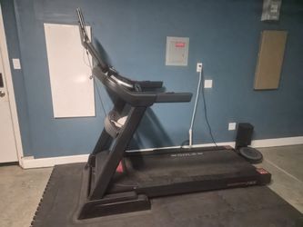 2023 Sole Fitness Treadmill Excellent Condition Low Usage with Mat - Tulare, CA