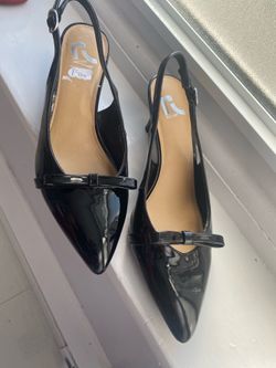 Report Black Patent Bow Slingbacks Size 9 - Like New Worn Once