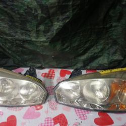 2004-07 Malibu Right And Left Headlight Pair