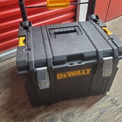 DEWALT TOOLS BOX      USED