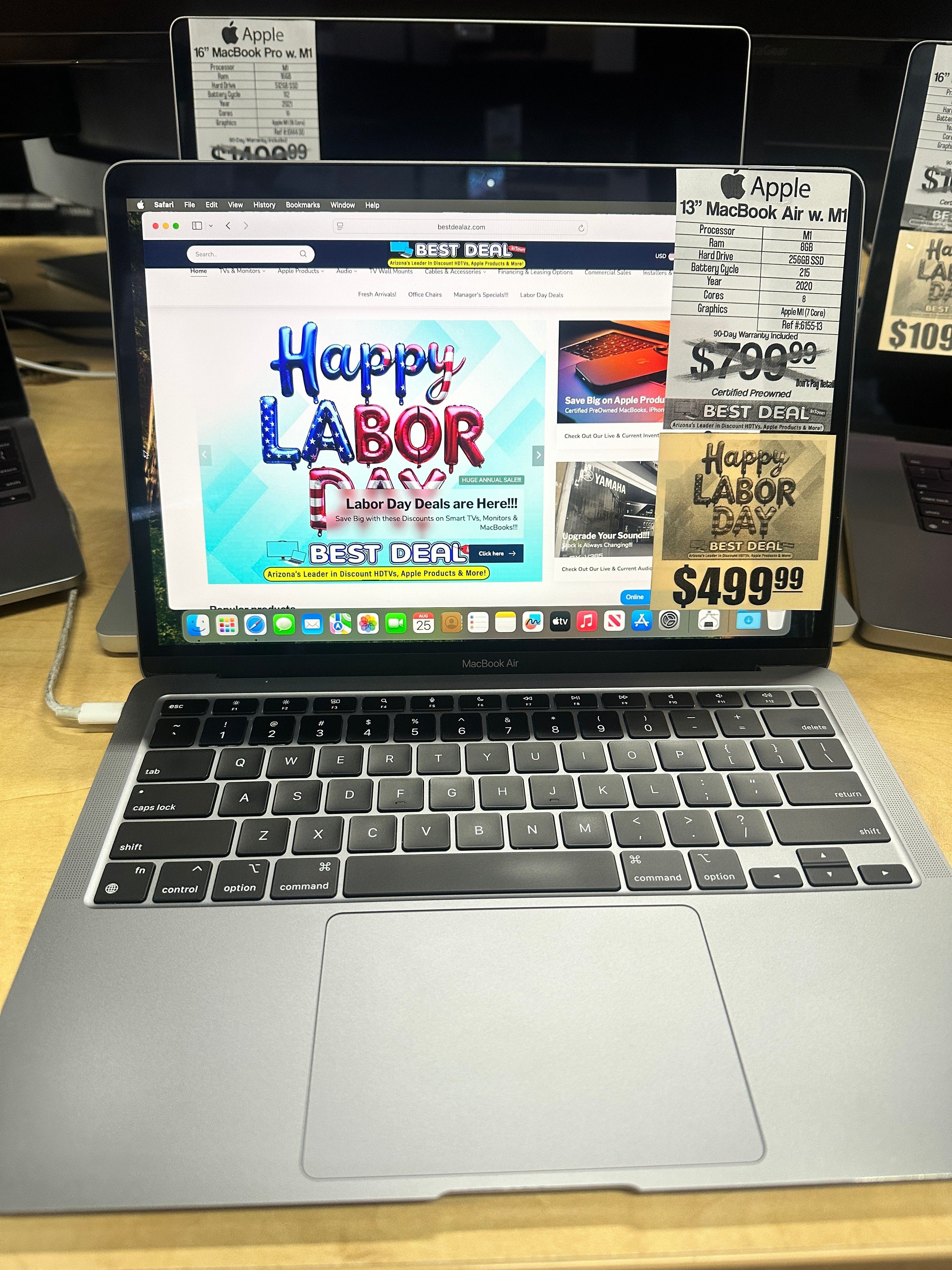 HUGE SALE ALL WEEK! 13" MacBook Air Retina 3.2 M1 8GB Ram 256GB SSD 2020