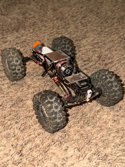 Axial SCX24