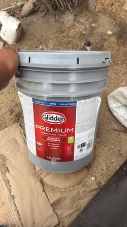 Glidden satin pure white