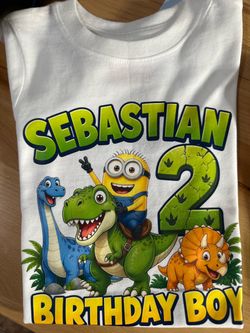Minion custom t shirt