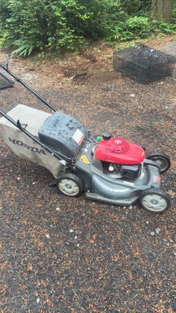 Honda HRX 217 mower