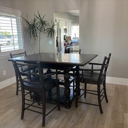 Solid Wood Table With Leaf And 4 Chairs 