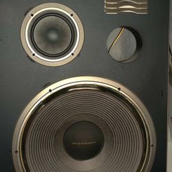 Marantz SP1500 Speakers. Woofer Needs Refoam.