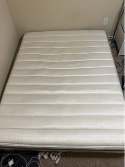 Queen Bed