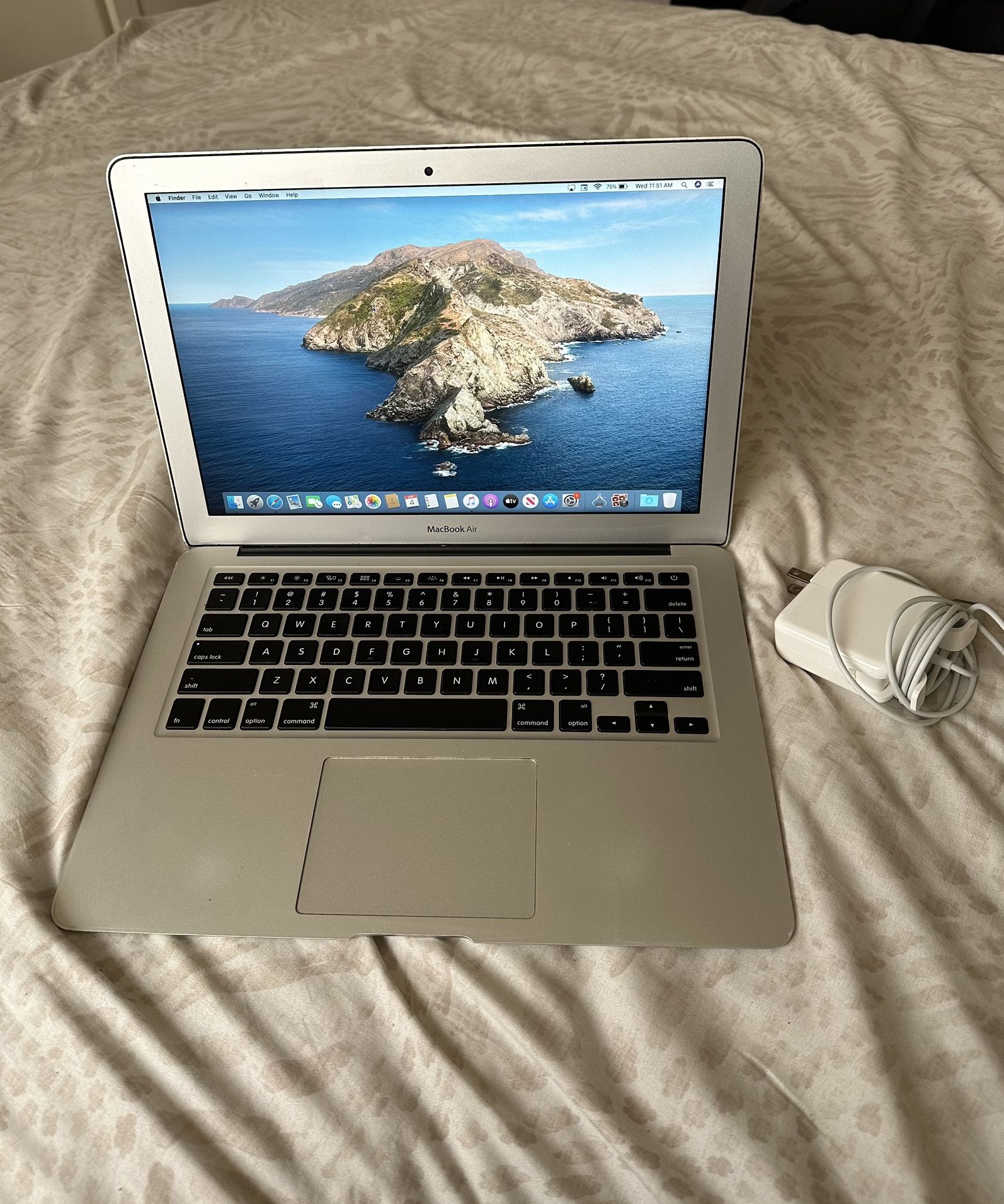 Apple MacBook Air A1466 13-inch Core I7 8GB RAM 500GB SSD