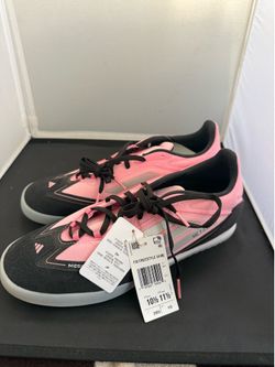 Messi freestyle shoes size 10.5