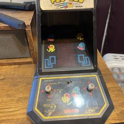Coleco PAC-MAN vintage Table Top Game 
