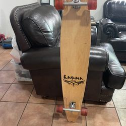 BEAUTIFUL  VINTAGE SKATEBOARD 