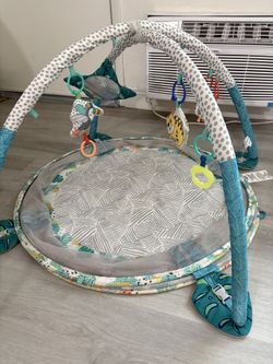 Baby Gym/ Activity Center