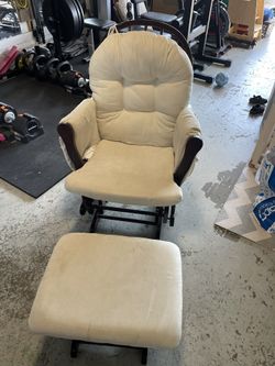 Rocking Chair With Ottoman