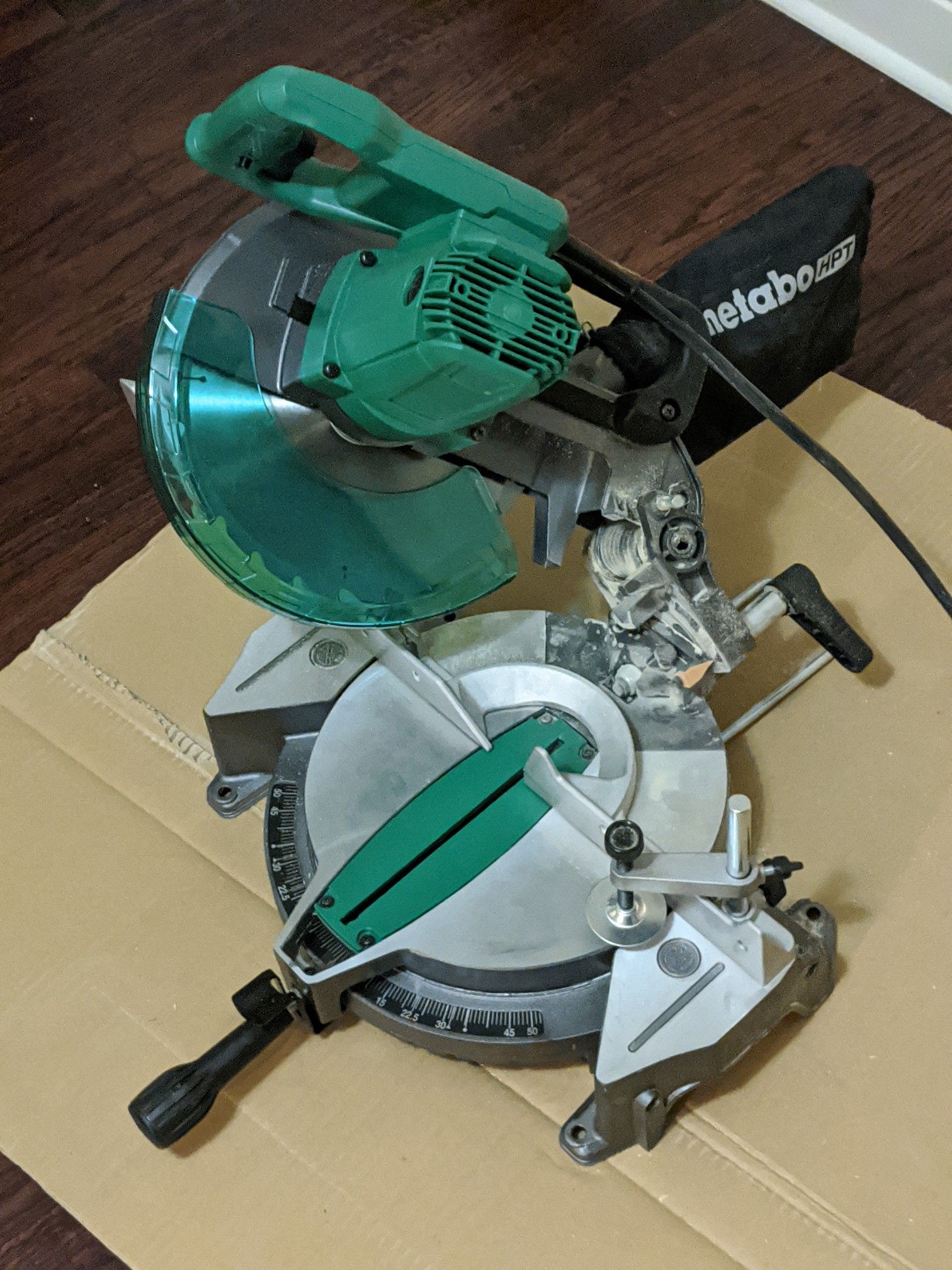 Metabo HPT C10FCGS 10" Compound Miter Saw, 15Amp Motor, Single Bevel