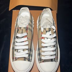 Women’s Burberry Low Tops 