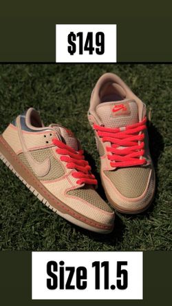 NIKE SB DUNK LOW SOM TUM