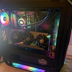 5090 Gaming PC Coolermaster 30th Anniversary