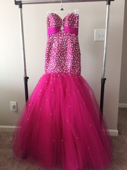 Mori Lee size 0 NWT prom gown