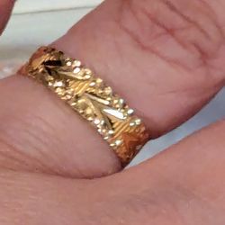 Solid 21k Pure Gold Ring  From Dubai JewlersBeautiful Solid Gold Rings For Engagements Weddings Birthdays Or Any Occasions Prices For Each Ring