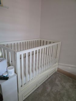 Baby crib