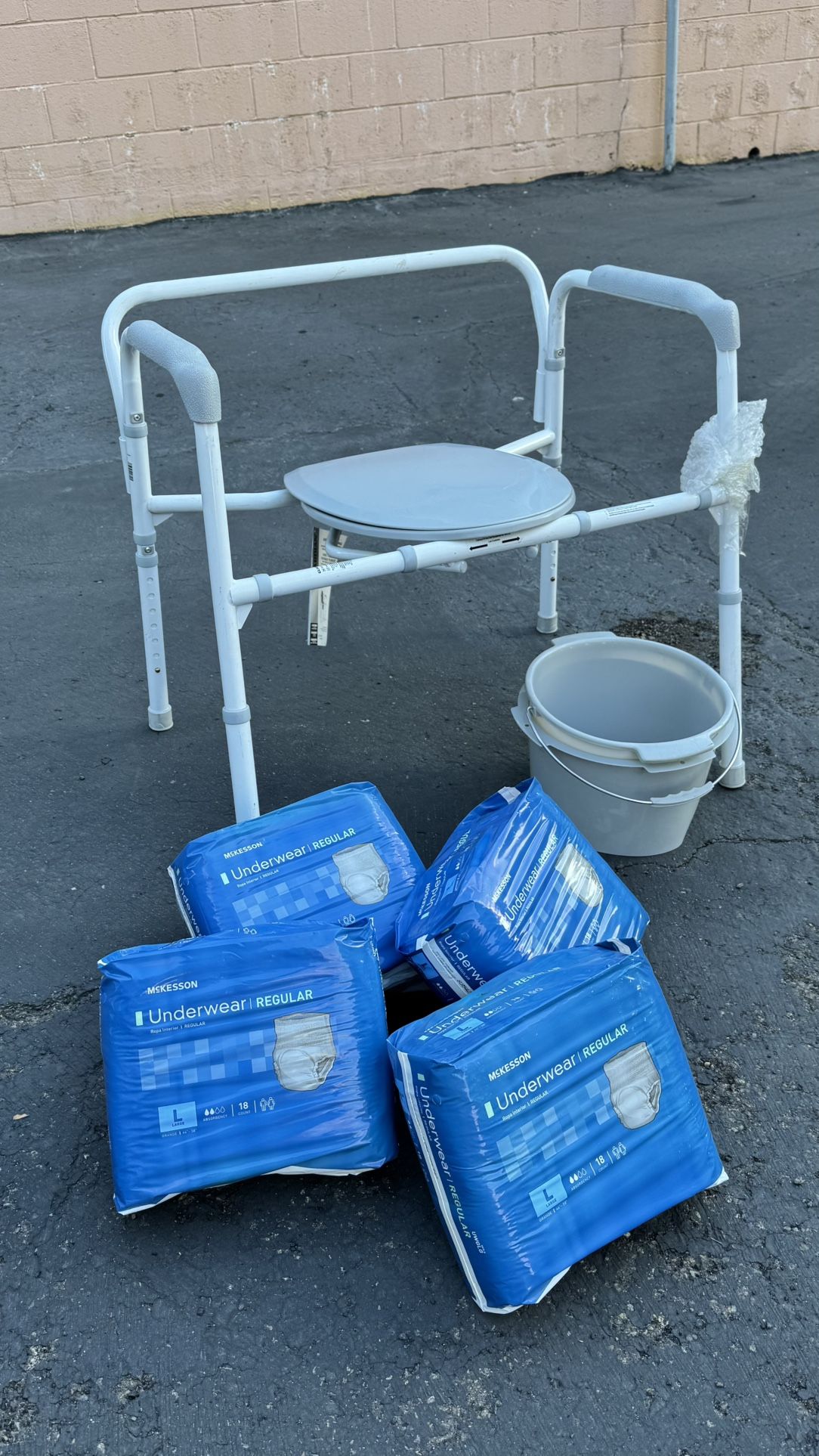 Baño Portátil Adulto Y 4 Paquetes De Pañales
