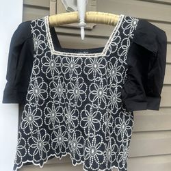 NWT! Anthropologie Lea & Viola 100% black cotton XS top with white embroidery